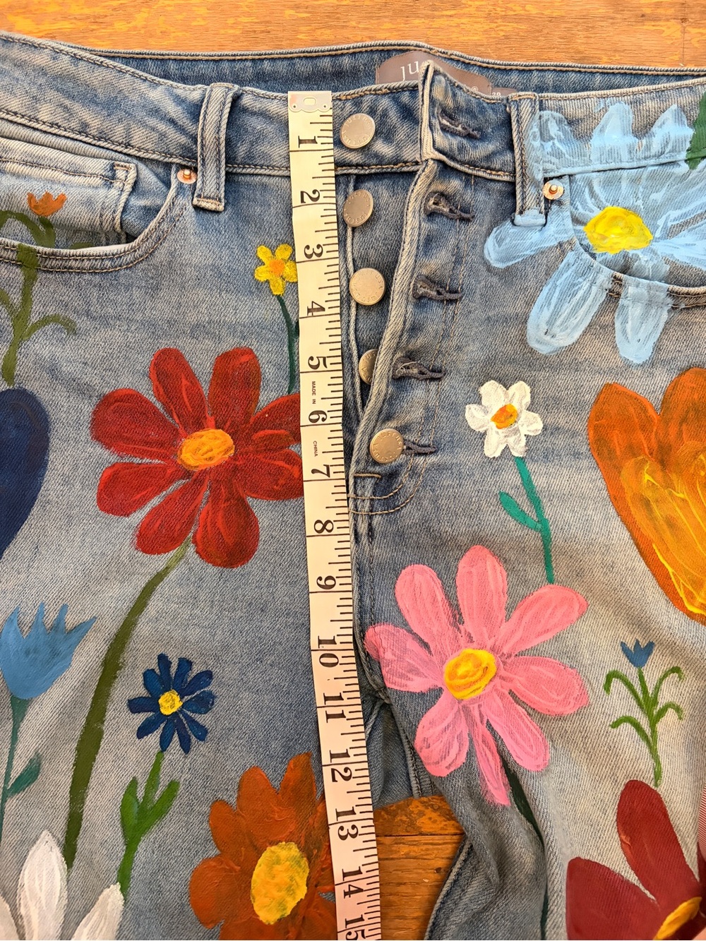 Hand painted multi color flower high rise stretchy jeans -size 29/8, hippie boho - Picture 5 of 9